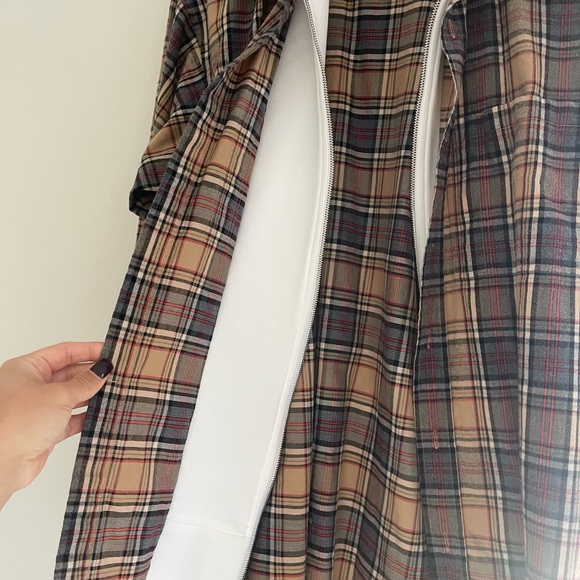 Burberry Men’s Flannel Zip Up size Medium 100% Authentic - Picture 4 of 5